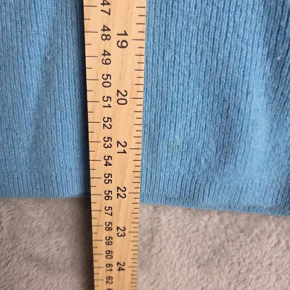 Nordstrom Signature 100% Cashmere Crewneck Sweater, Size Medium - Picture 6 of 7